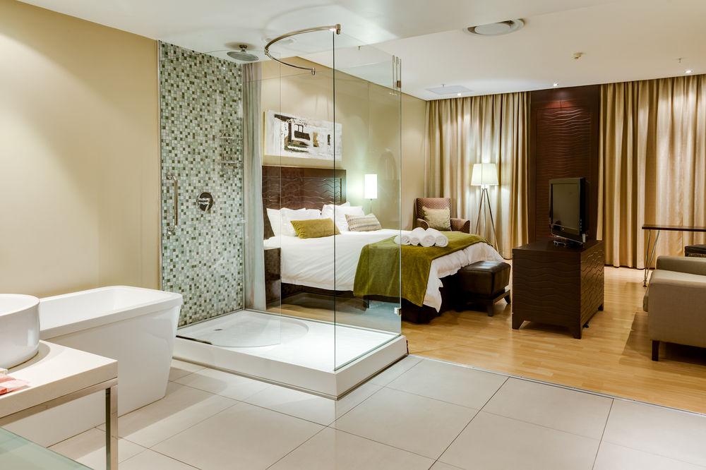 โปรเทีย โฮเทล บาย แมริออท ทรานสิต โออาร์ แทมโบ แอร์พอร์ต Hotel เคมป์ตัน พาร์ค ภายนอก รูปภาพ
