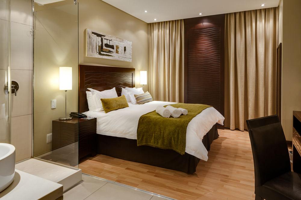 โปรเทีย โฮเทล บาย แมริออท ทรานสิต โออาร์ แทมโบ แอร์พอร์ต Hotel เคมป์ตัน พาร์ค ภายนอก รูปภาพ