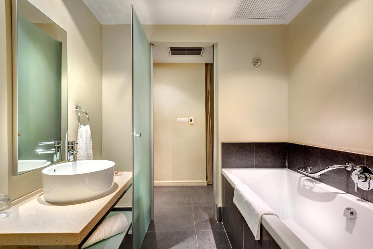 โปรเทีย โฮเทล บาย แมริออท ทรานสิต โออาร์ แทมโบ แอร์พอร์ต Hotel เคมป์ตัน พาร์ค ภายนอก รูปภาพ